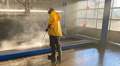 industrial degreasing and hot water power washing