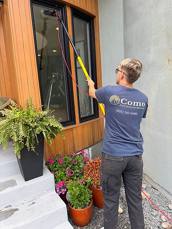 Window cleaning services in Richmond Hill