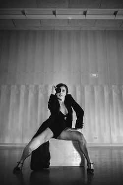 Ana Arroyo_Looking for a Heroine