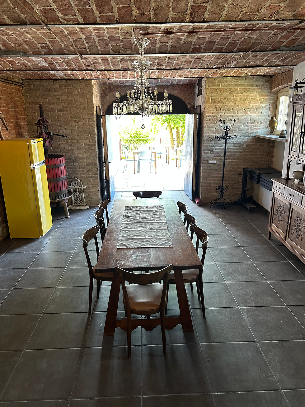 064CA6AE-2AB5-4CC2-A44F-81354C698552-L0-001