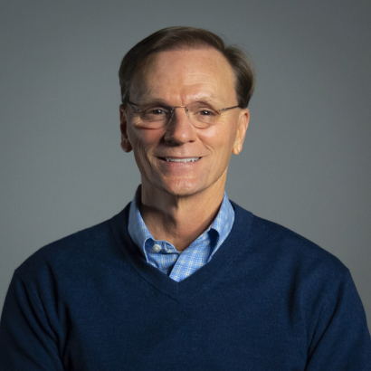 philbeck headshot.png