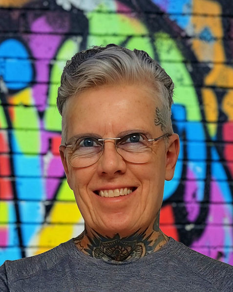 deb graffiti-Photoroom_pe.jpg