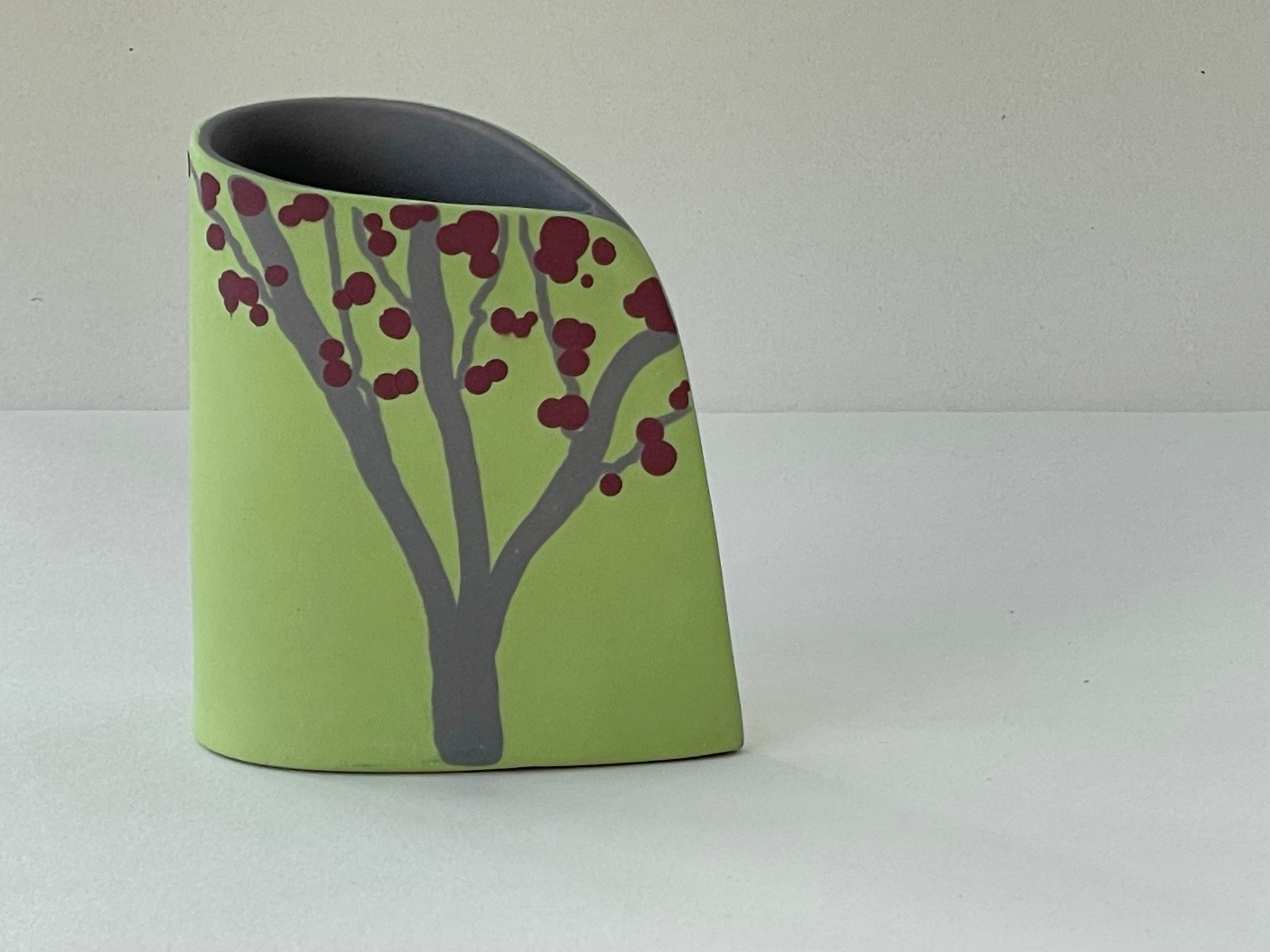 Carol Sinclair Teardrop Vase Lime