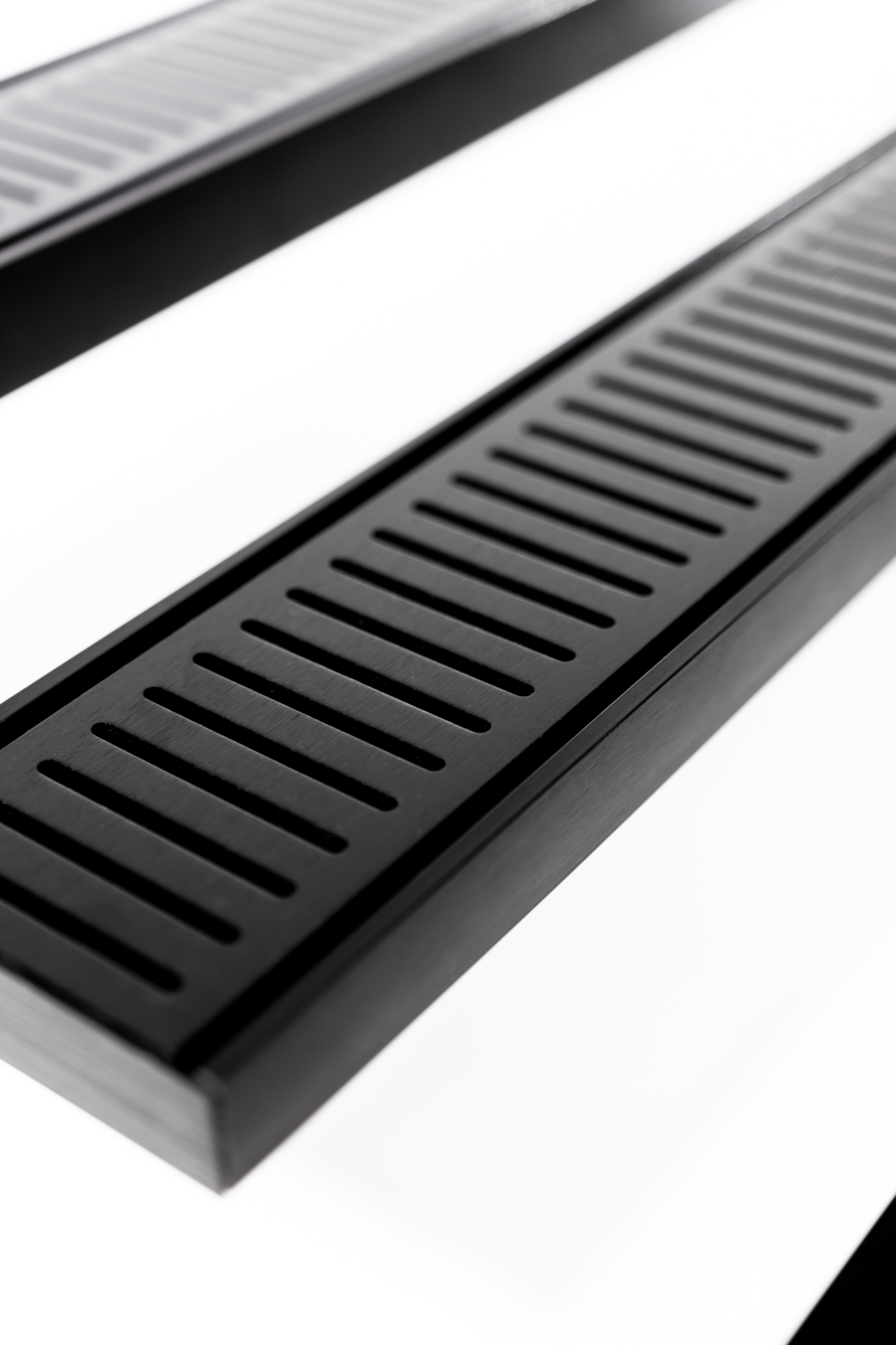 lauxes midnight floor grate drain