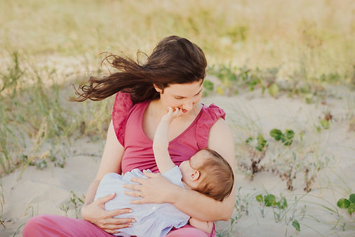 Mamy und Baby Stillen.jpg