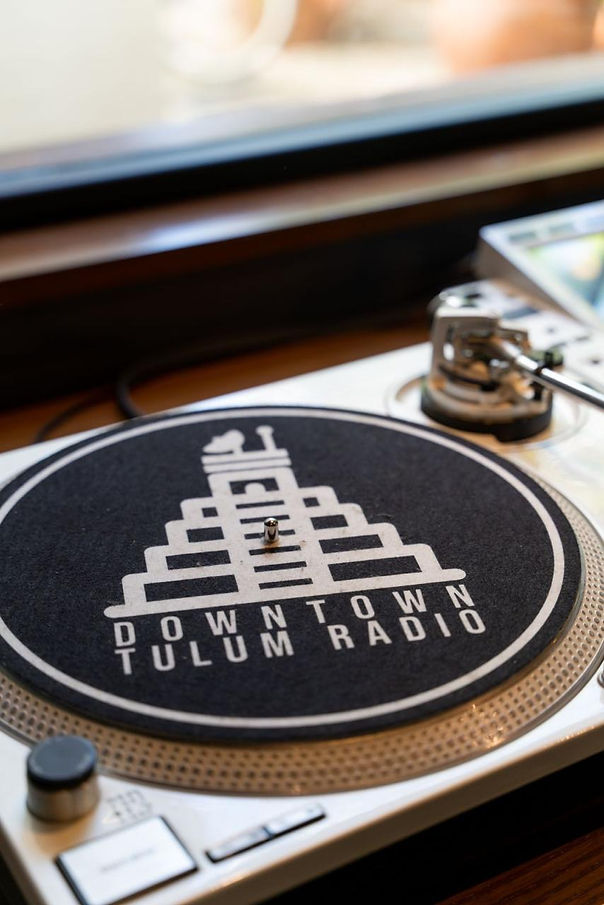DTR turntable