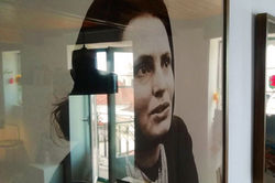 03_Alfama-Sunrise_Detail_Amalia