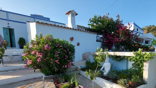 The old Farmhouse & Casa da Forno
