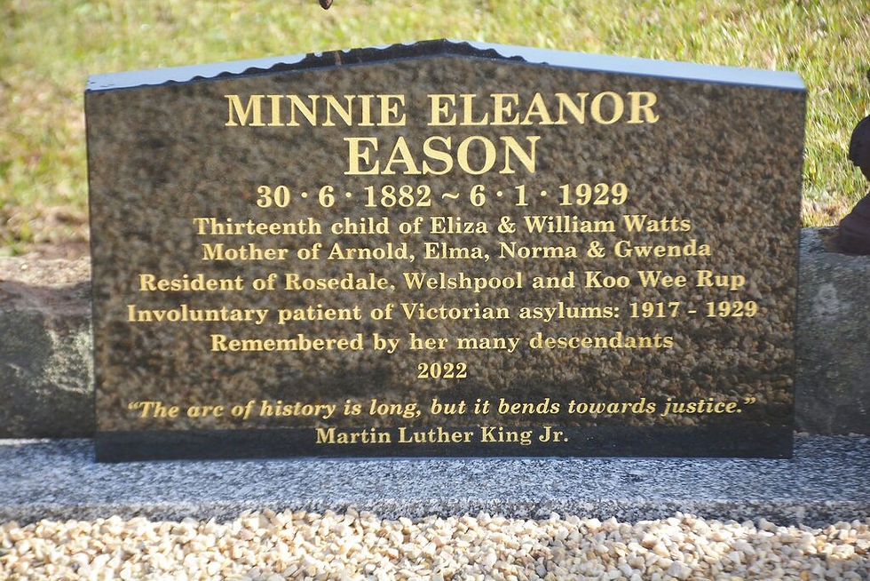 Minnie Eason headstone