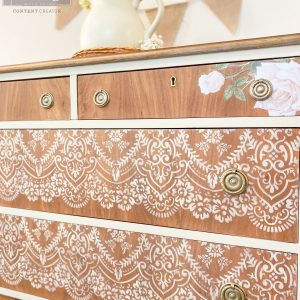 Thumbnail: ReDesign "Elegant Lace" Dekor Stencils®