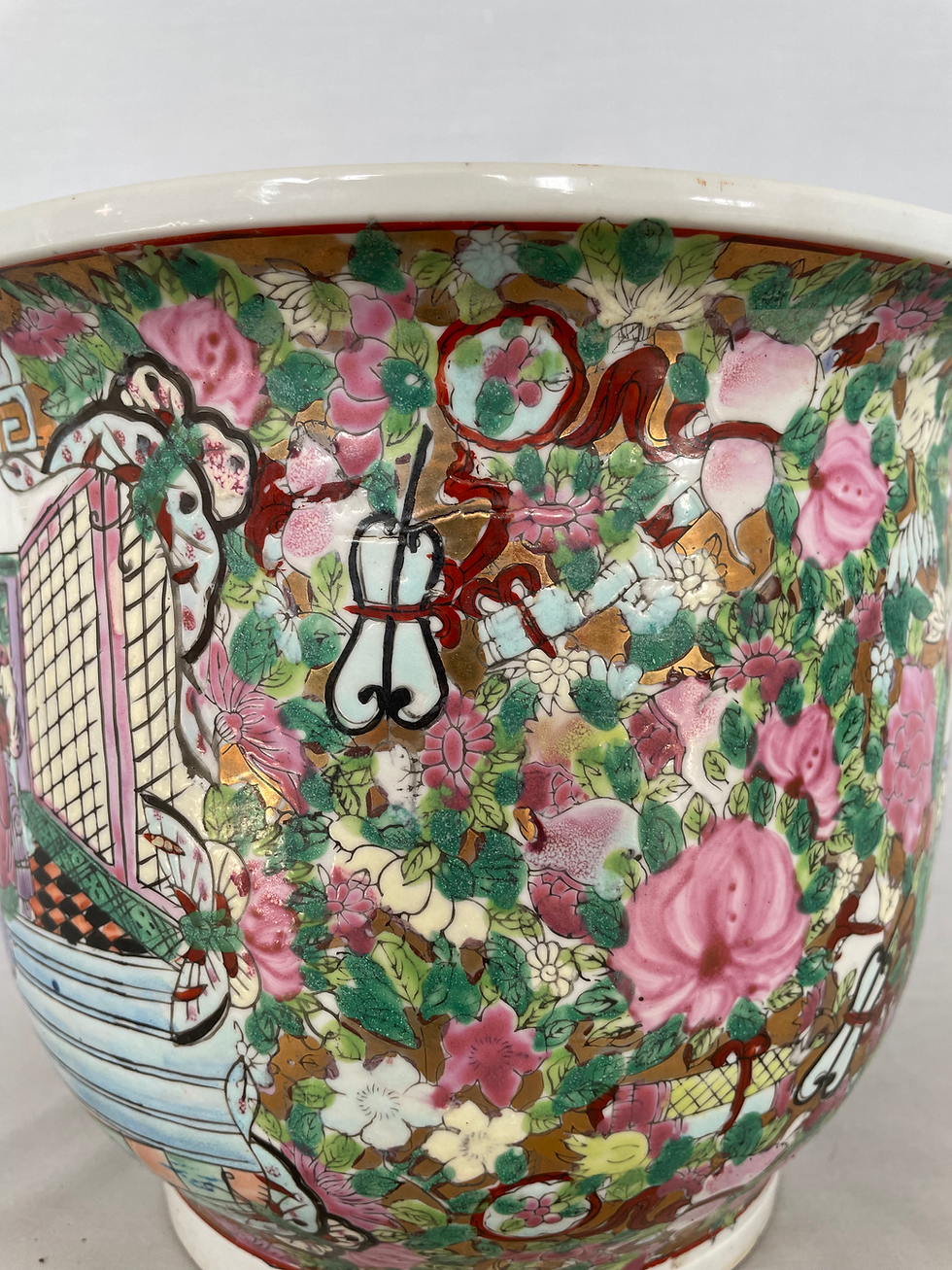 Thumbnail: Chinese Famille Rose Planter Large