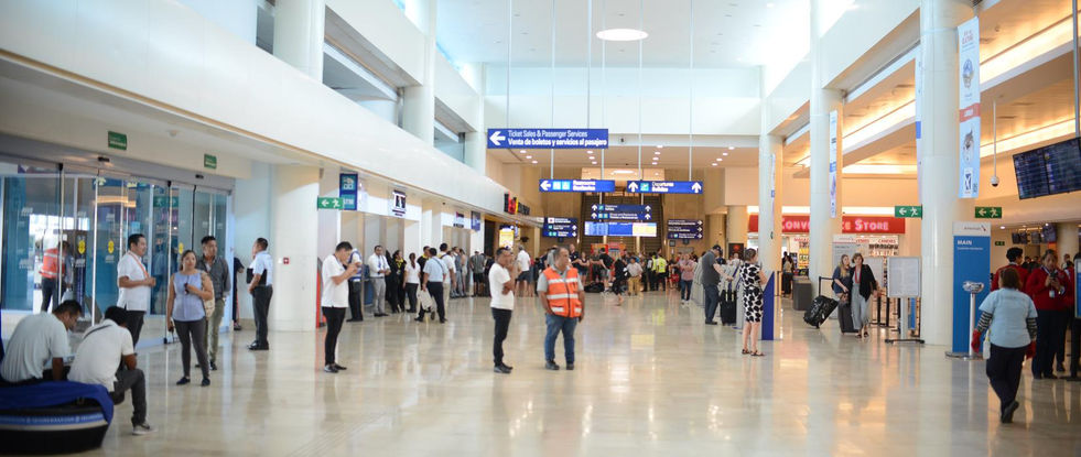 AEROPUERTO CANCÚN.jpeg