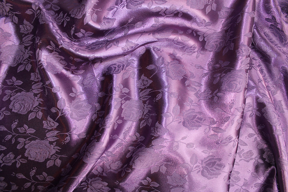 Jacquard-Satin lila mit Rosen