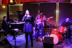 Regina Benedetti e Samba de Três