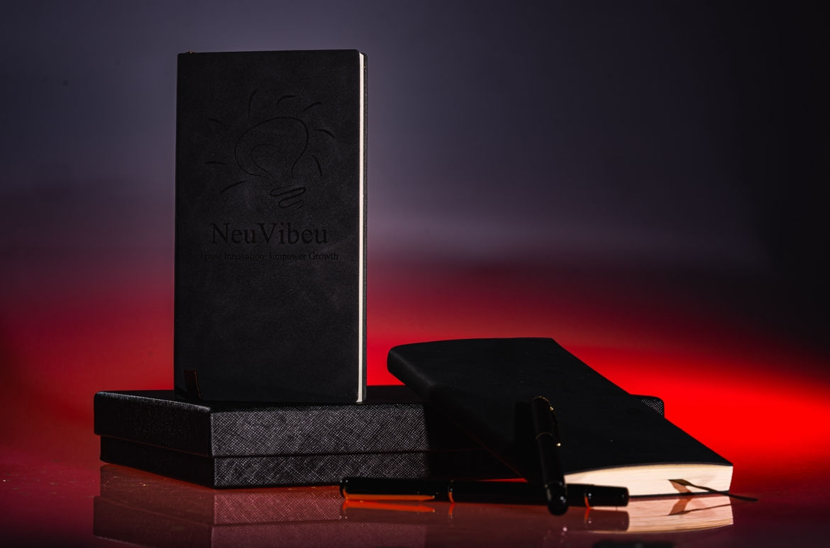 NeuVibeu Notebook