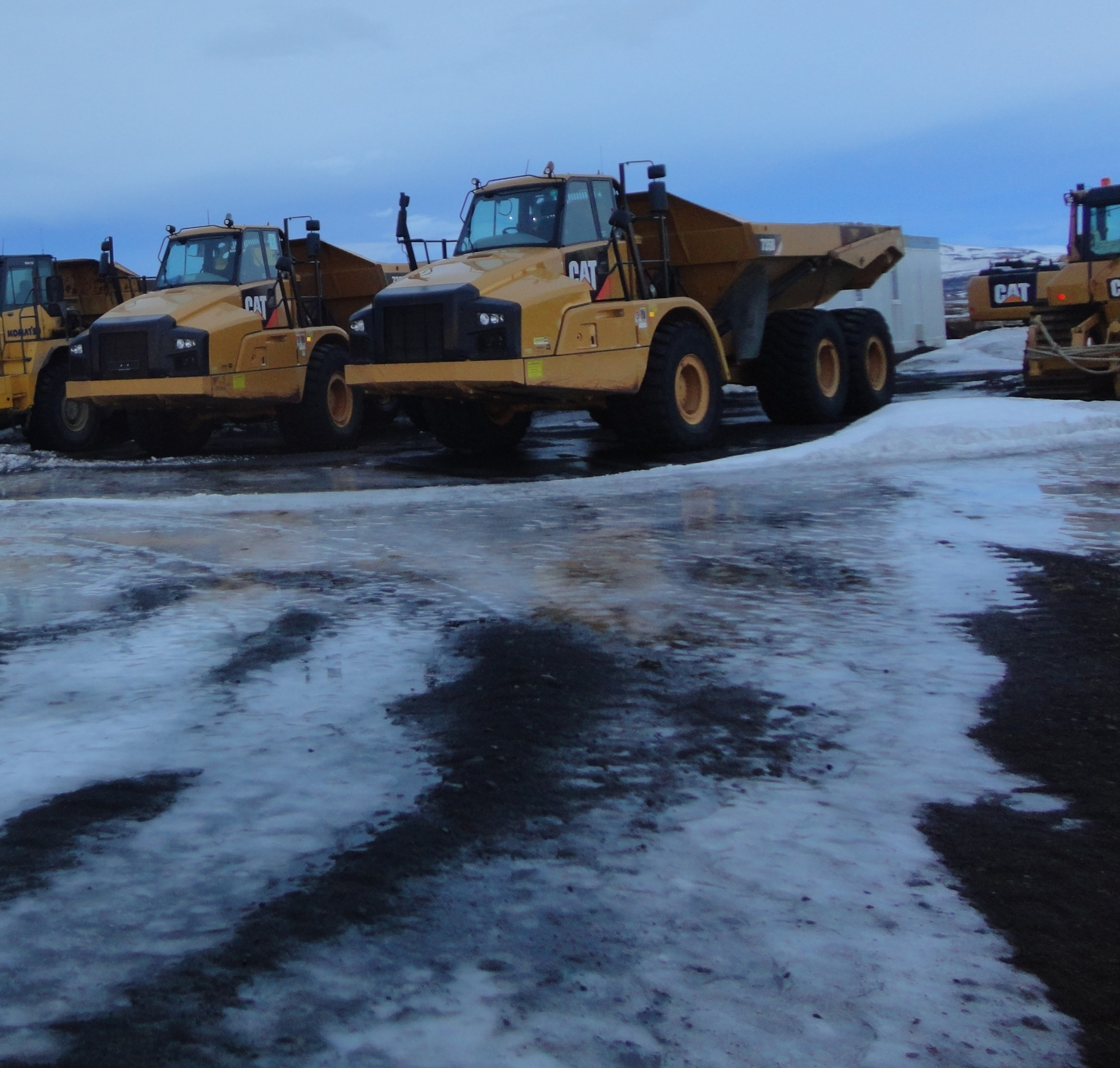 CATERPILLAR 735 B