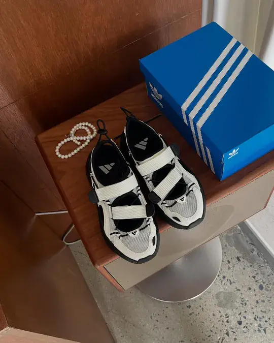 Thumbnail: ADIDAS OZWAVE SANDAL