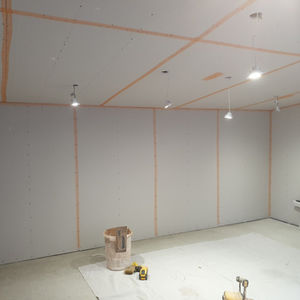 room with plaster boards 