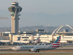 Officials investigate 'guy in jetpack' seen flying near LA airport