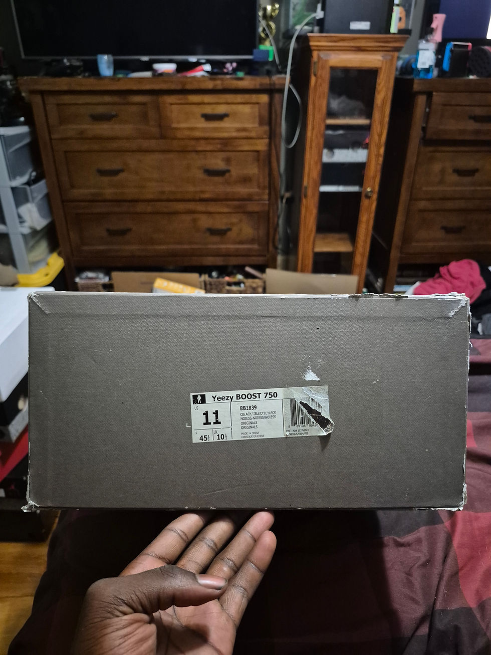 Thumbnail: Adidas Yeezy 750 (Triple Black) size 11