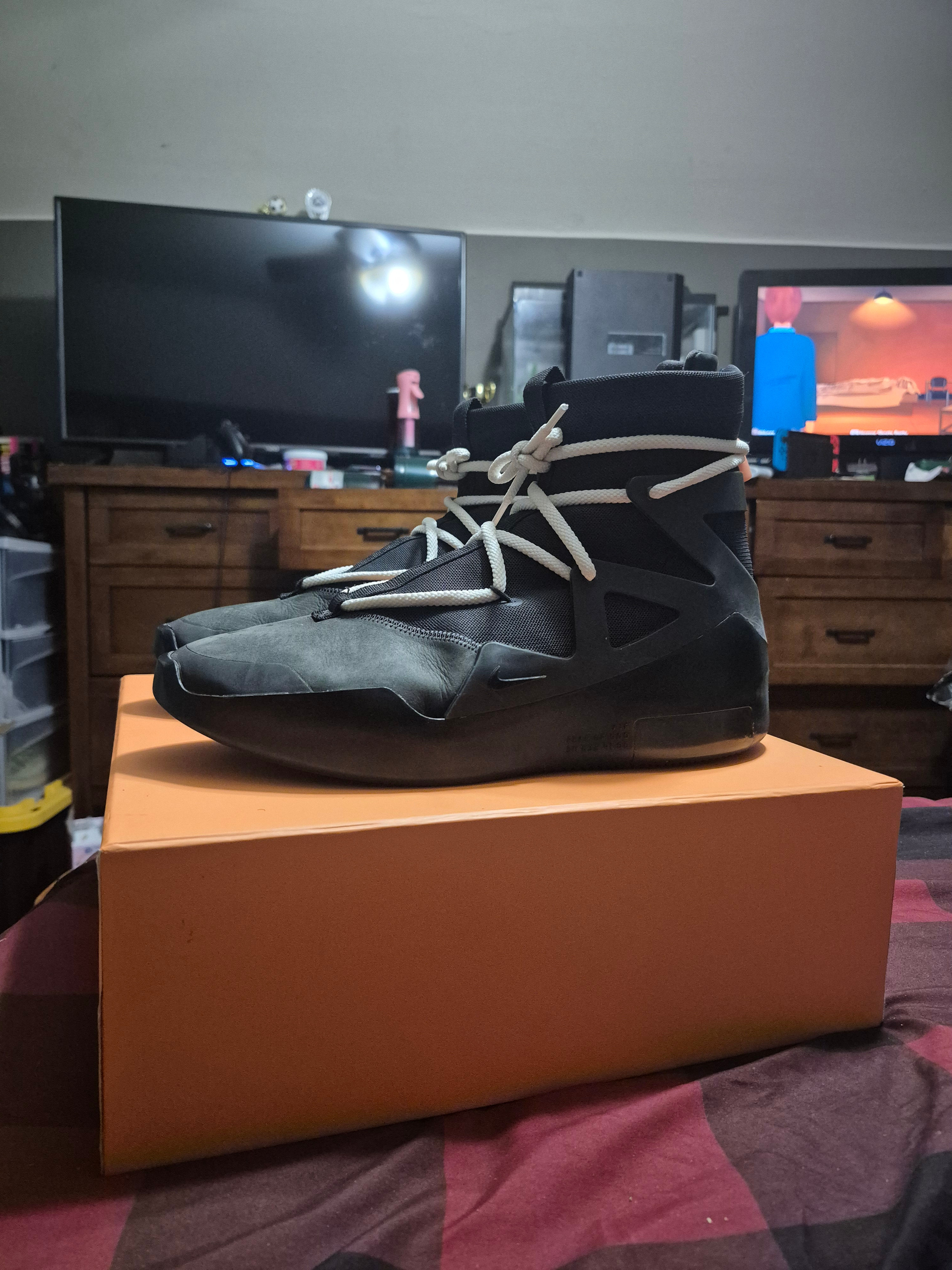 Nike Air Fear Of God (Triple Black) size 11