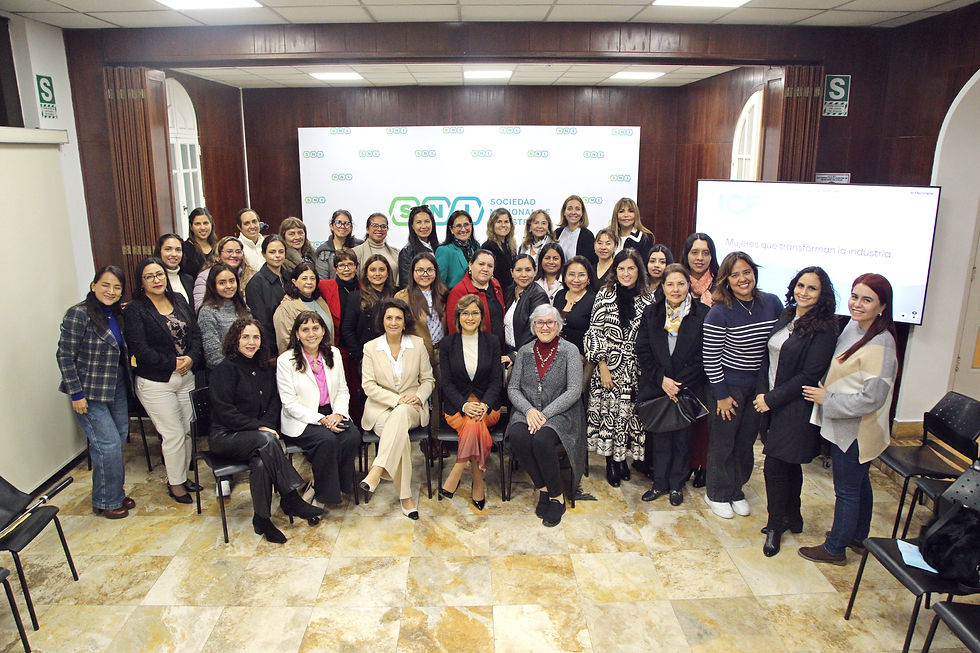 Conversatorio Mujeres que Transforman la Industria