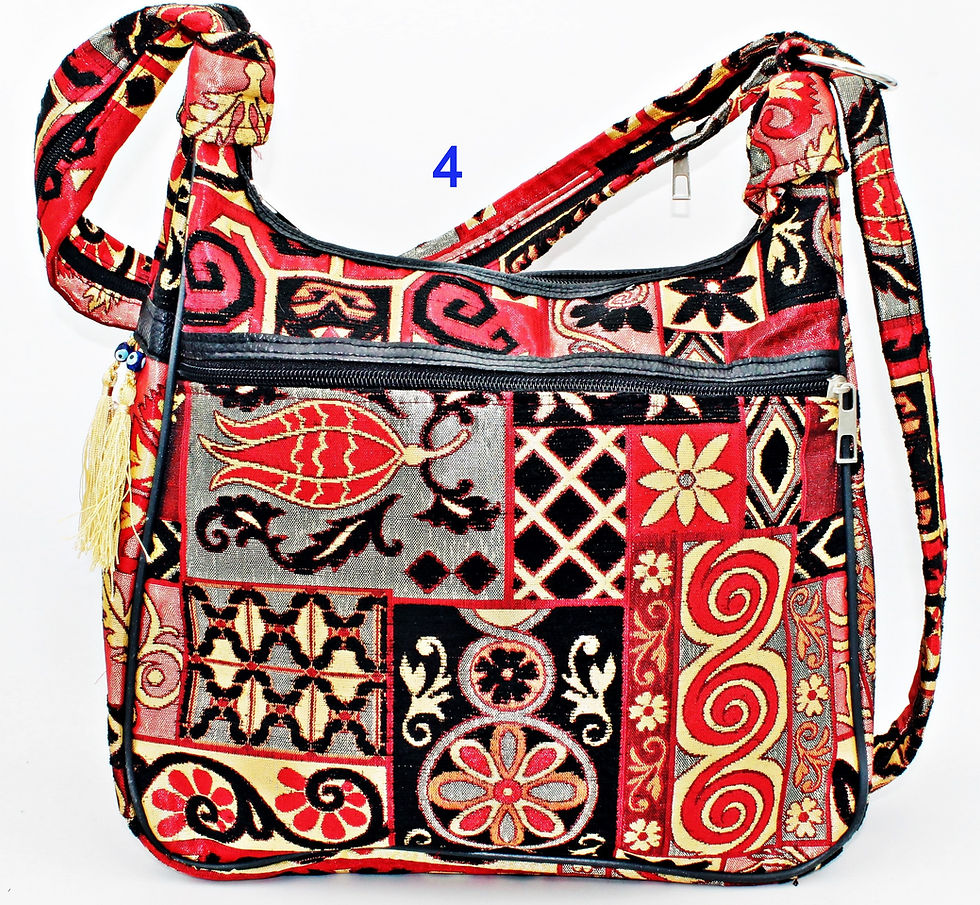 Thumbnail: Tasseled Shoulder Bag 5 Pieces