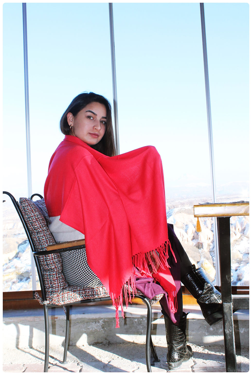 Kırmızı Renk Desensiz Sade Şal