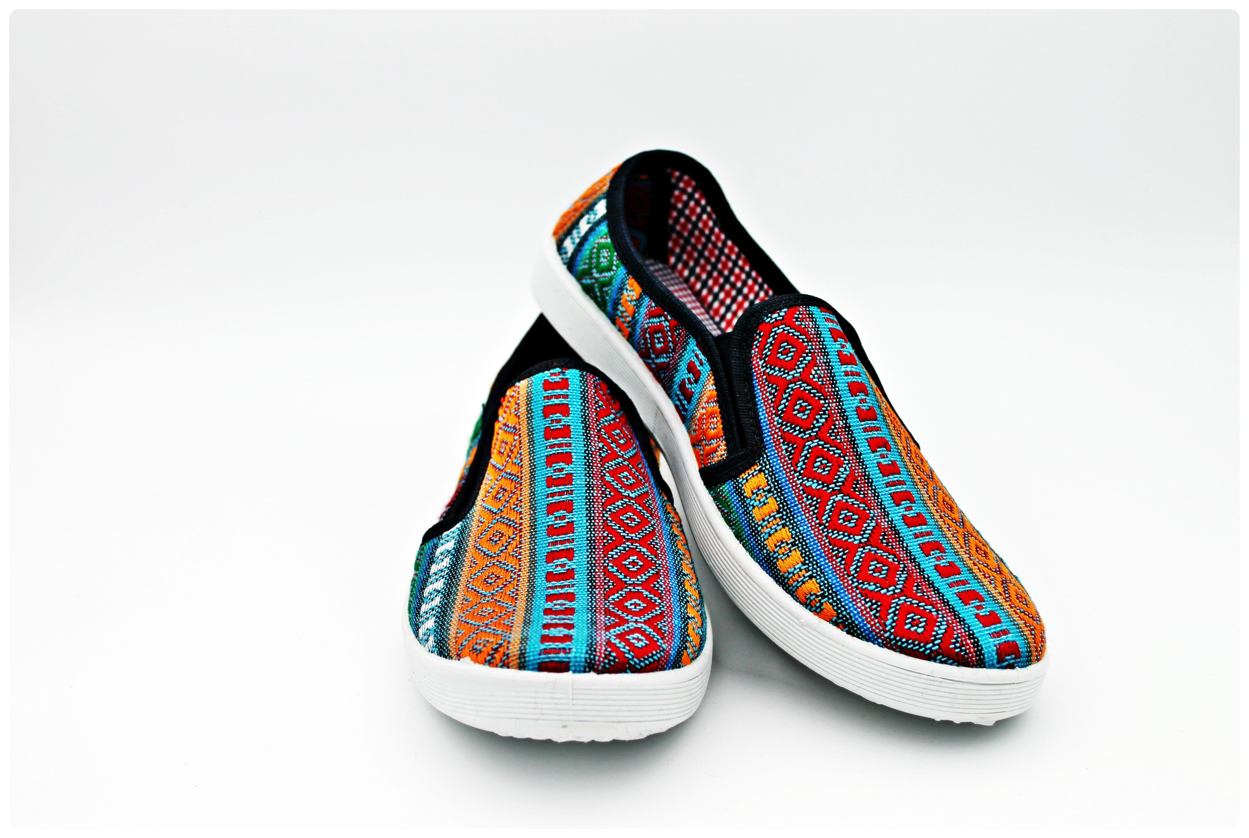 Turkuaz Renk Otantik Babet