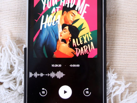 You had me at hola, Alexis Daria