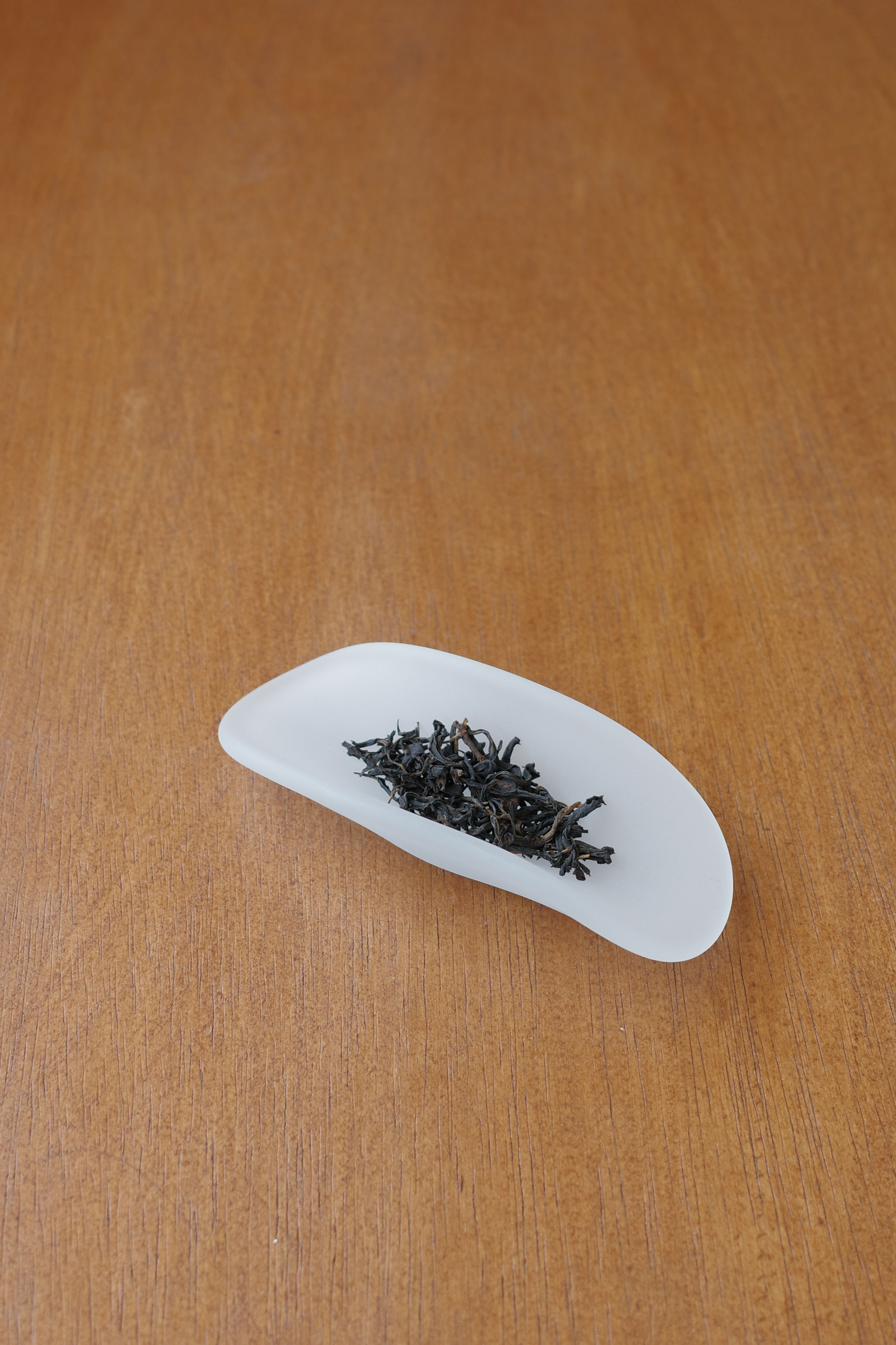 Silvertip Leaf Plate