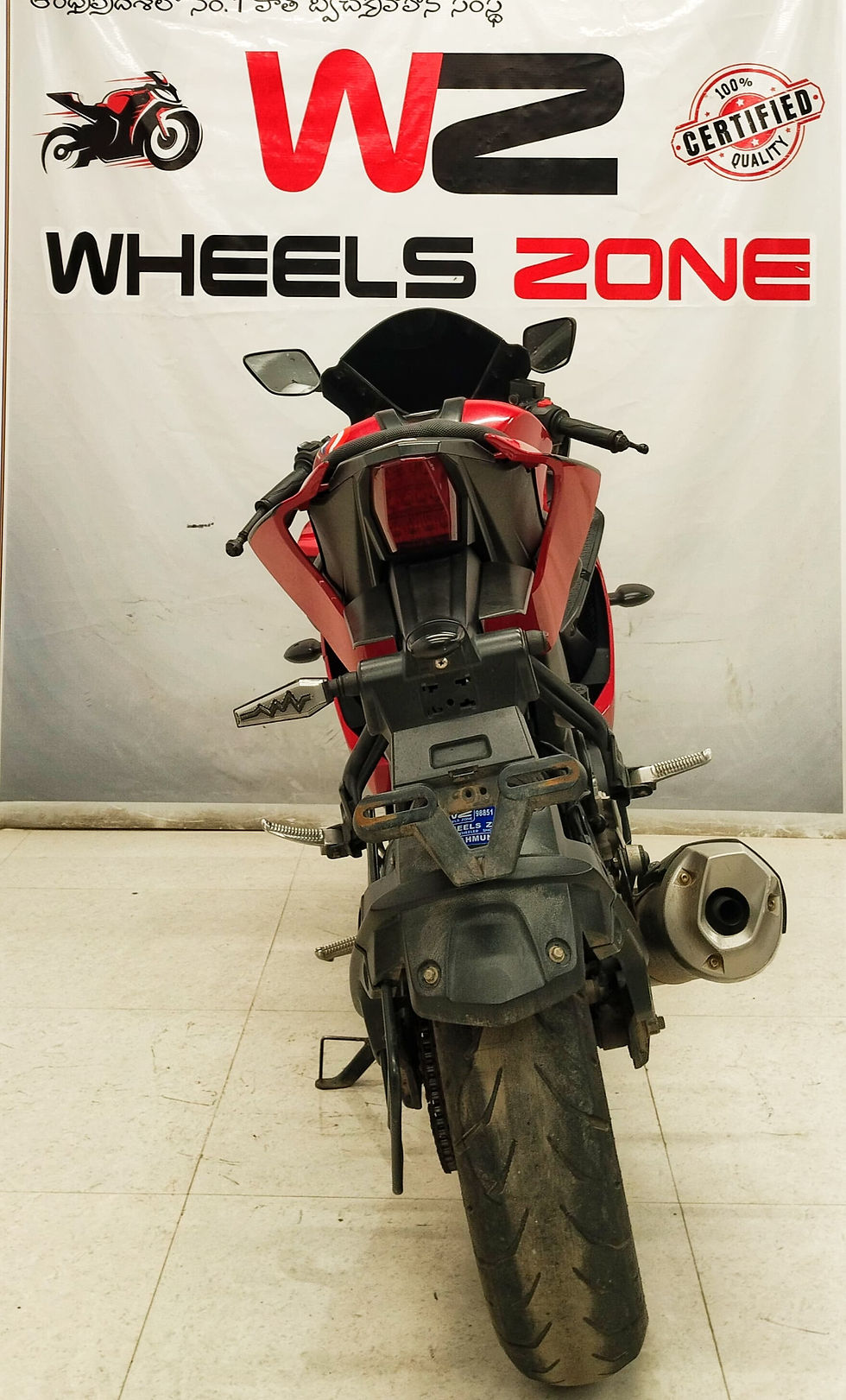 Thumbnail: YAMAHA R 15