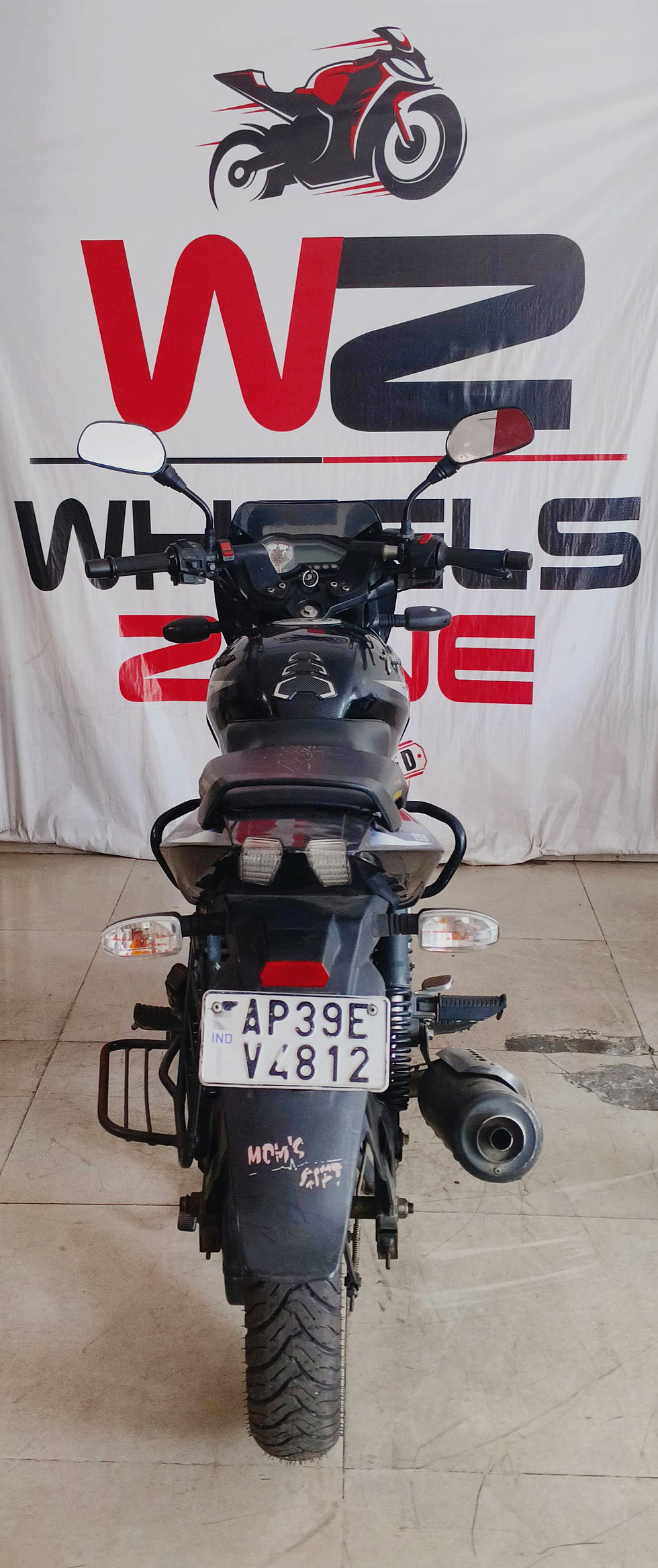 Thumbnail: HERO GLAMOUR