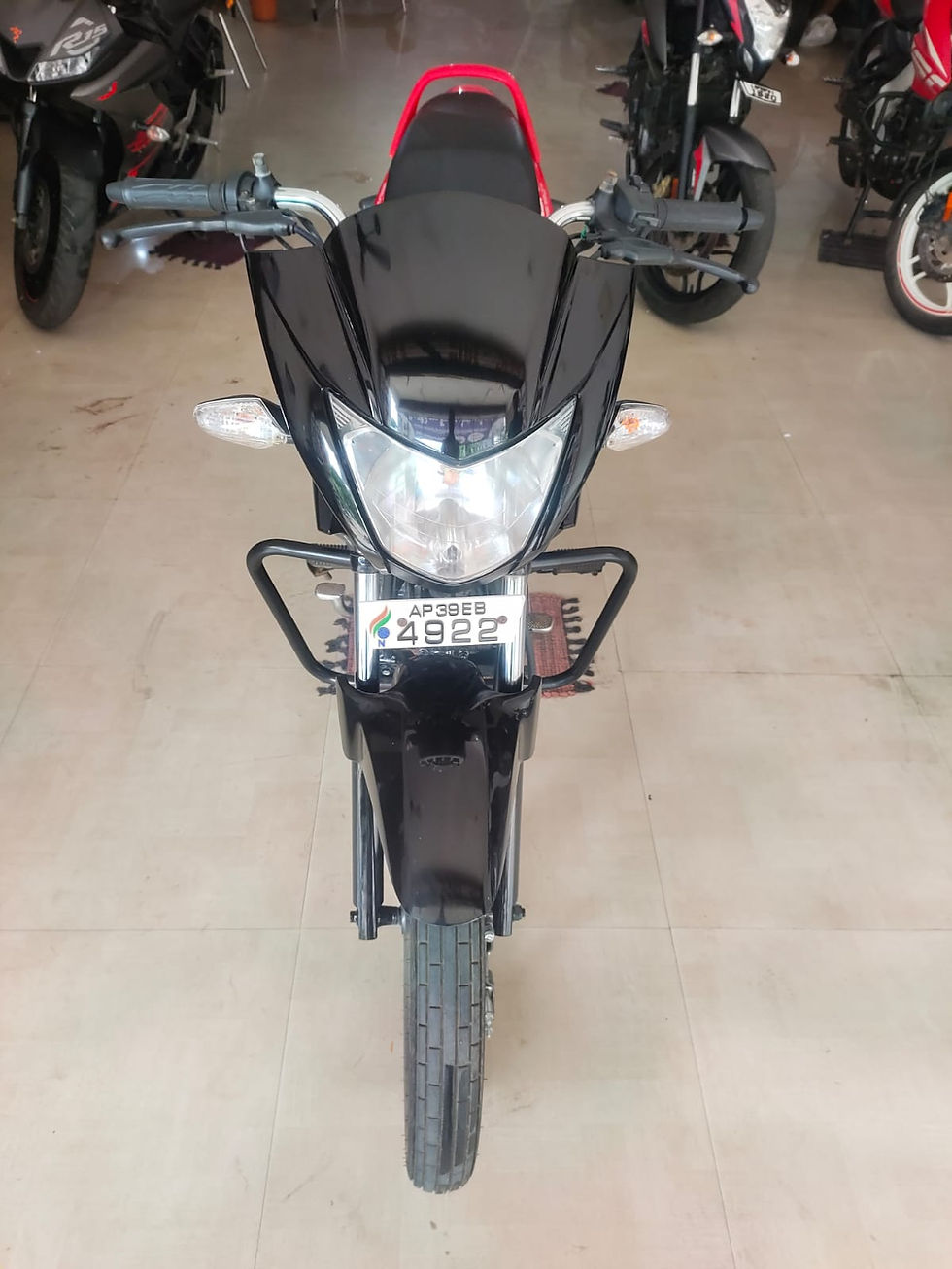 Thumbnail: HERO GLAMOUR