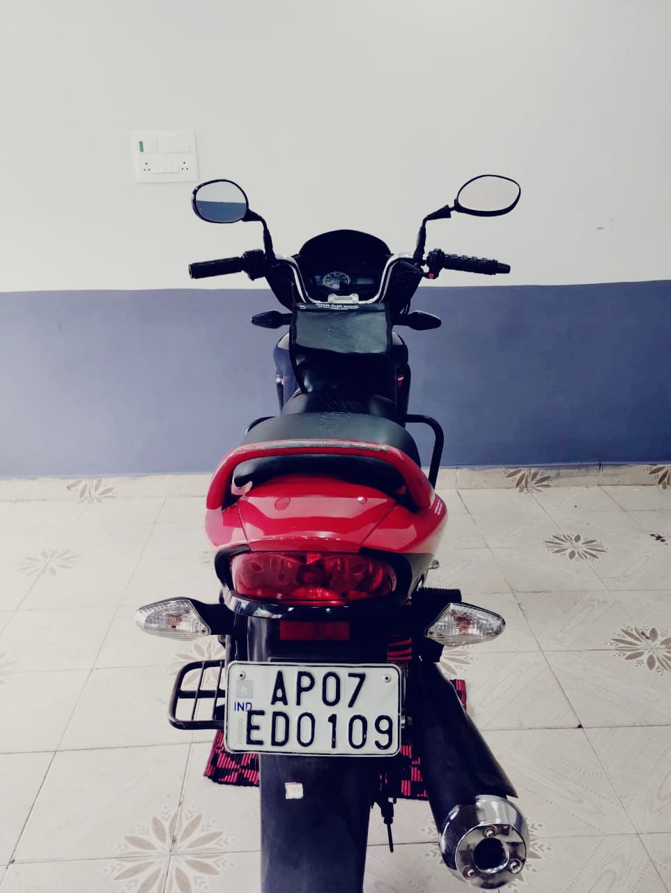 Thumbnail: HERO GLAMOUR