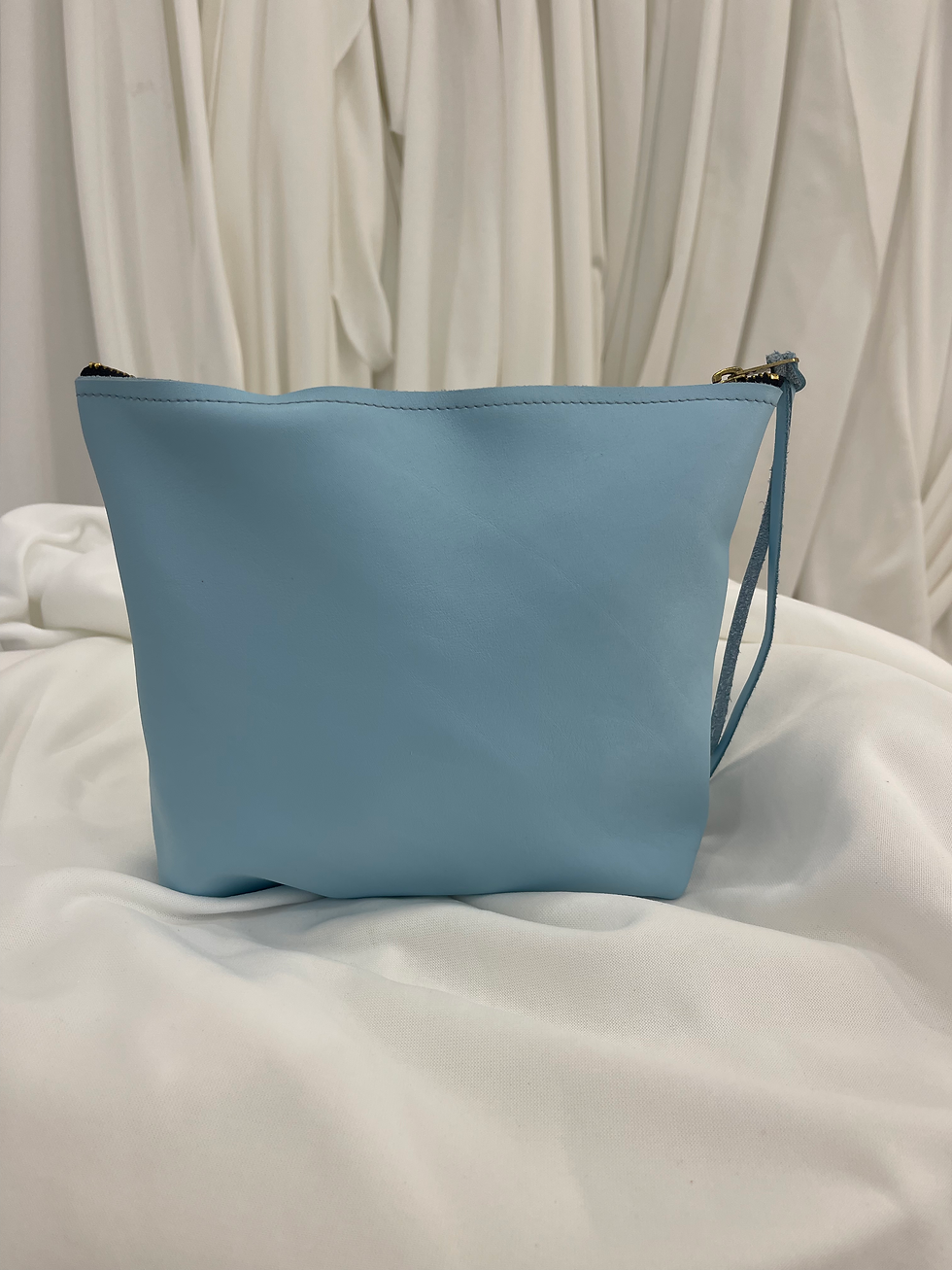 Miniature : Pochette brodée