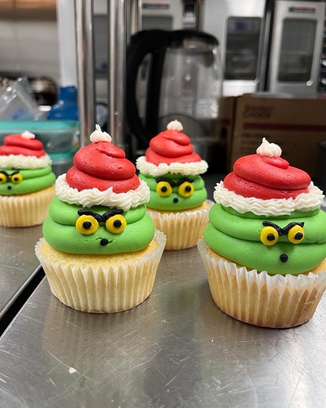 Grinch Cupcakes