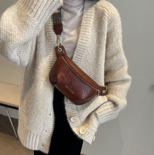 Thumbnail: Trendy Women's Fanny Pack - Versatile Crossbody Bag