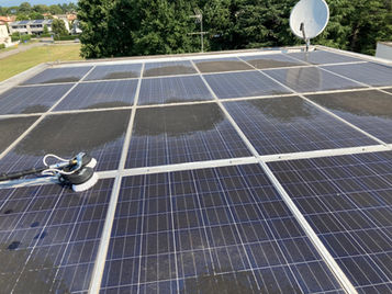 Lavaggio pannelli fotovoltaici molto sporchi