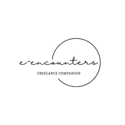 Black Elegant and Modern Beauty Salon Logo