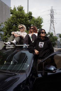Summer 2024 Meraki Photoshoot