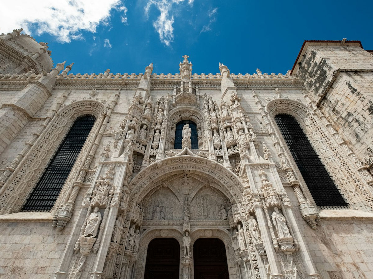 Portal manuelino do Mosteiro dos Jerónimos, em Belém