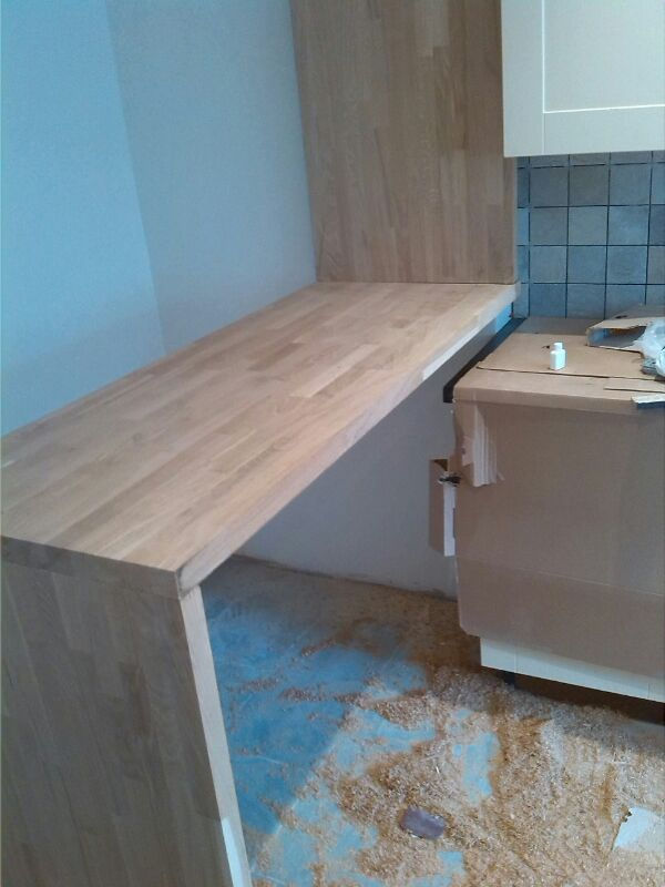 breakfast bar added to kitchen