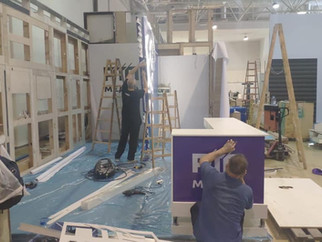 Complex installations simultaneously in several countries at the same time