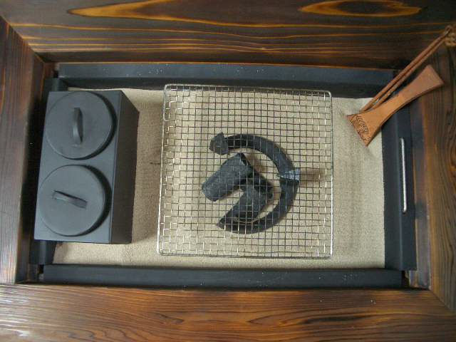 サムネイル： 【灰 五徳  酒燗器 4点セット】囲炉裏テーブル 座卓タイプ1000x800x280㎜