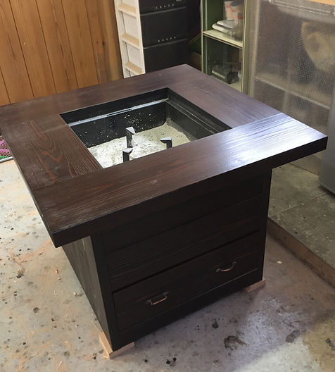 箱型囲炉裏テーブル850X850X700mm引き出し付き | 七輪テーブルと