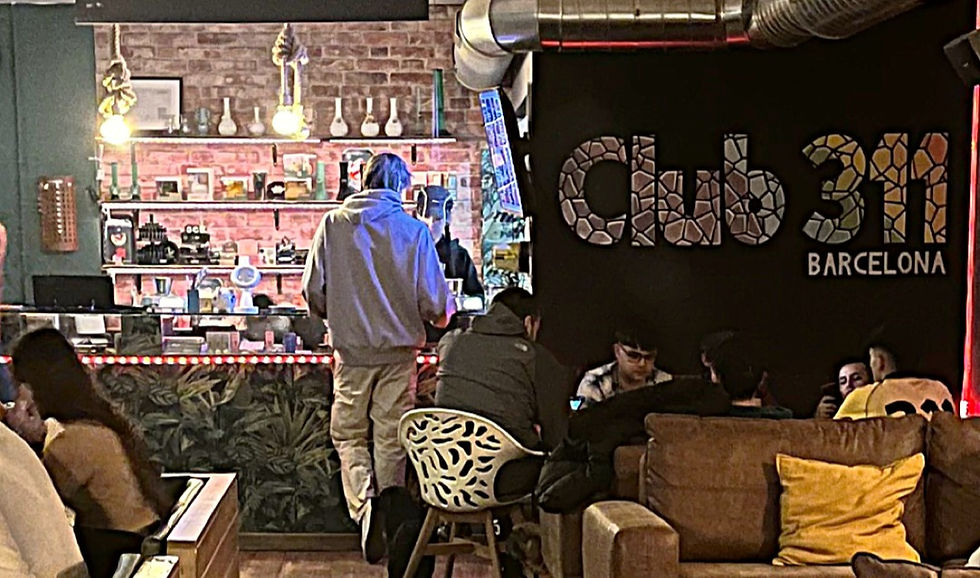 Club 311: Un oasis para usuarios de cannabis cerca de la Sagrada Familia.