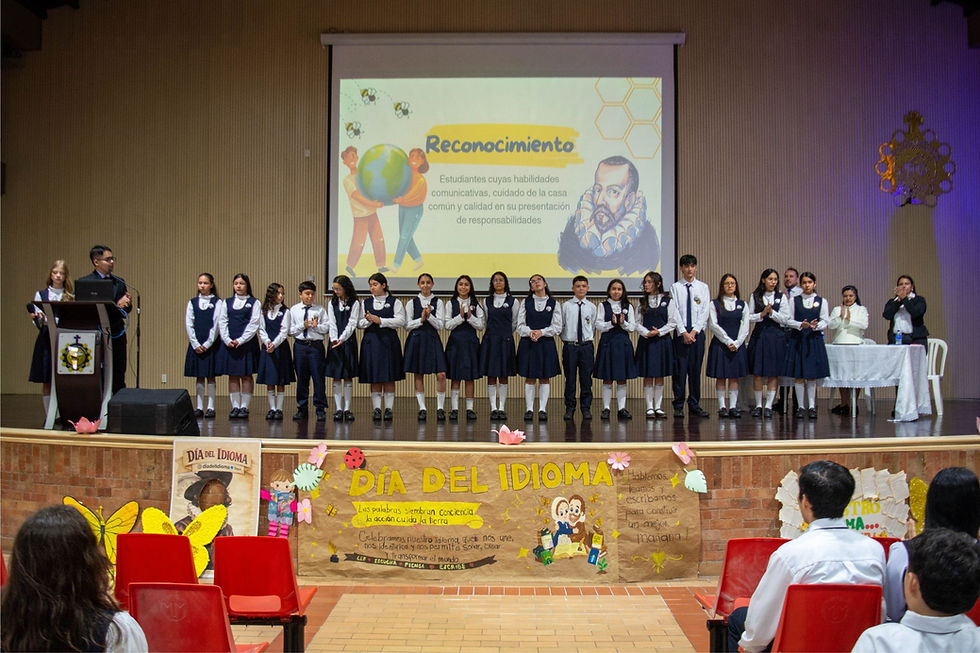 Excelencia y cultura: el Colegio de La Presentación celebra sus Izadas de Bandera