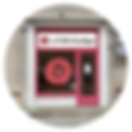 illustration epiciere avec un conseiller au téléphone