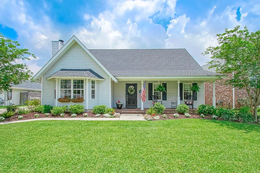 58 Melrose Dr, Destrehan, LA 70047